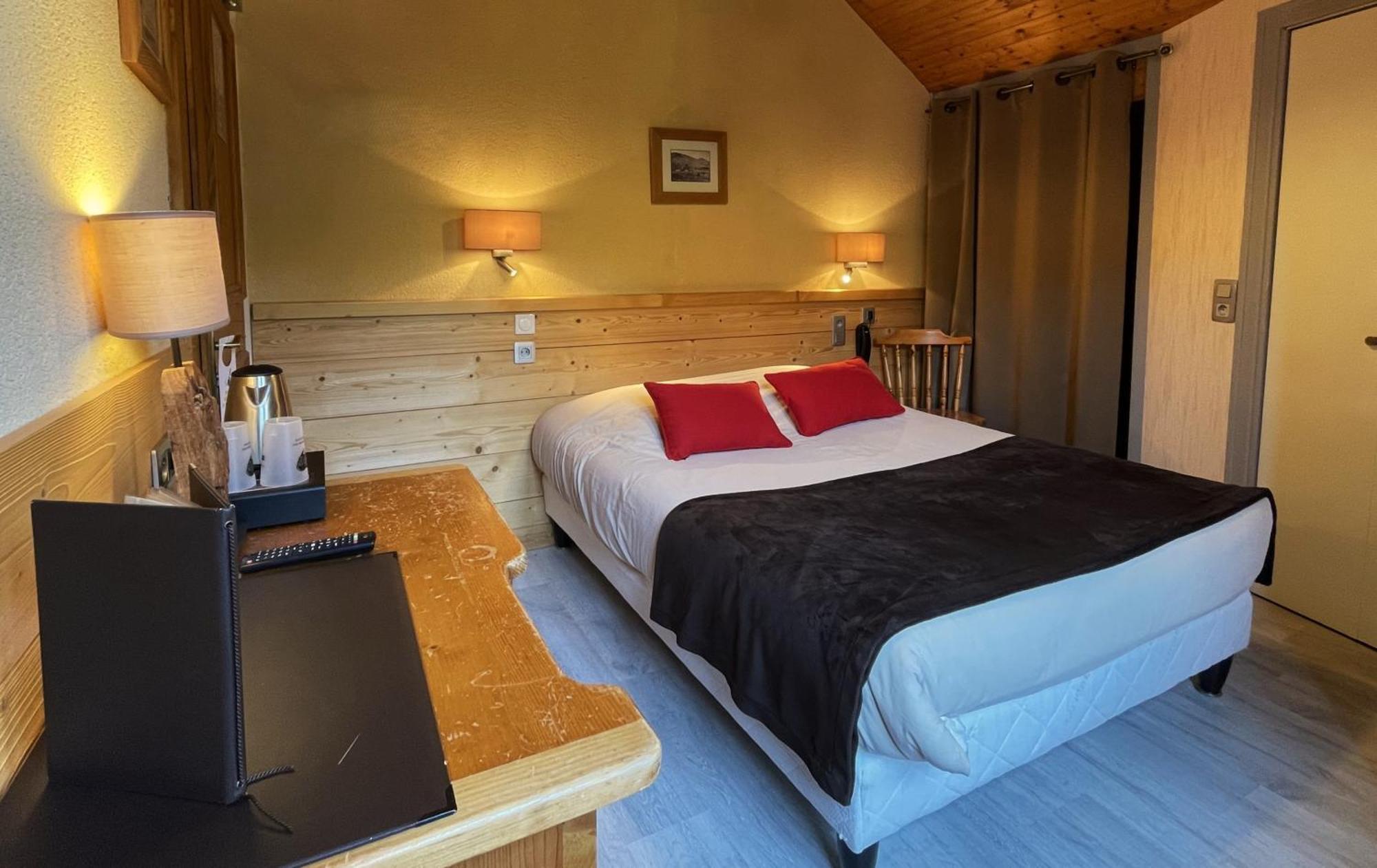 Logis Hotel & Spa Beau-Site Saint-Jean-de-Sixt Exteriör bild