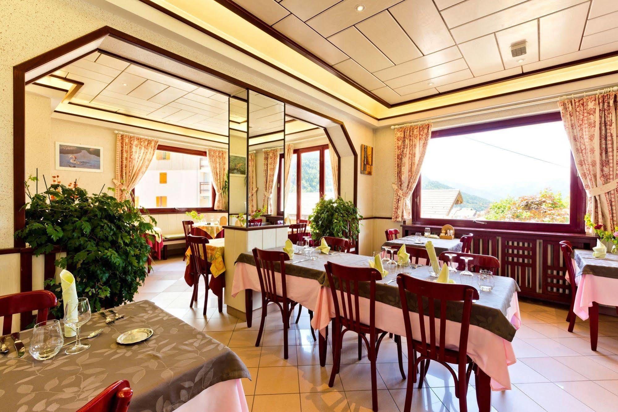 Logis Hotel & Spa Beau-Site Saint-Jean-de-Sixt Exteriör bild