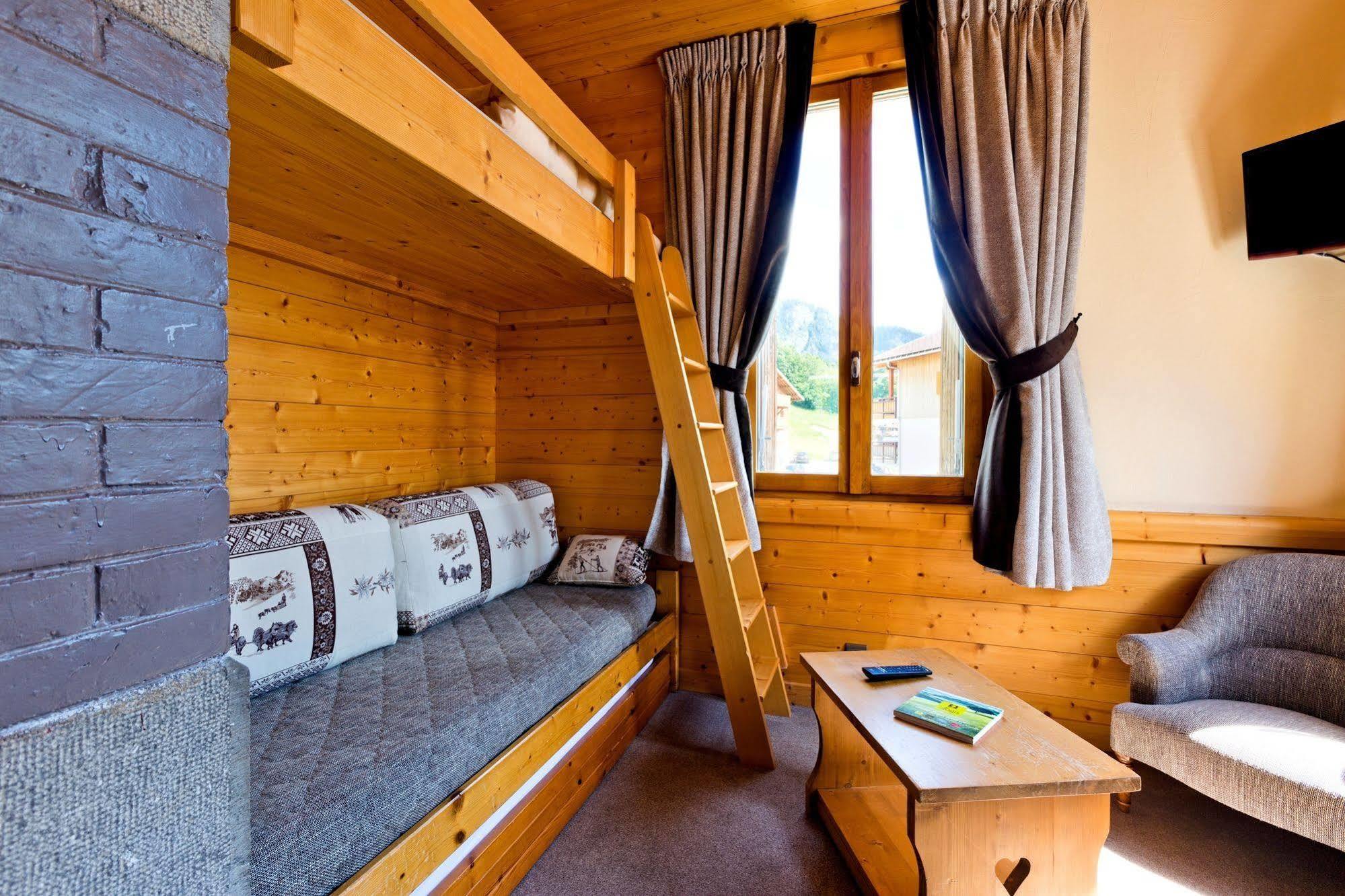 Logis Hotel & Spa Beau-Site Saint-Jean-de-Sixt Exteriör bild